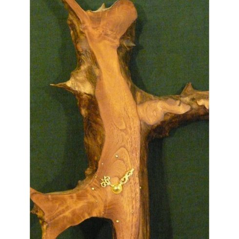 Falióra akácfa gyökérből (03_089)