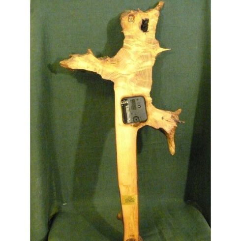 Falióra akácfa gyökérből (03_089)