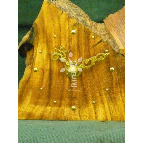 Japán akác óra (07_042)