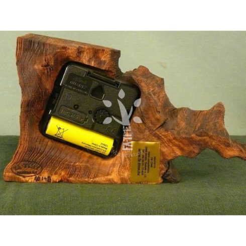 Rusztikus asztali óra japán akácból(10_148)