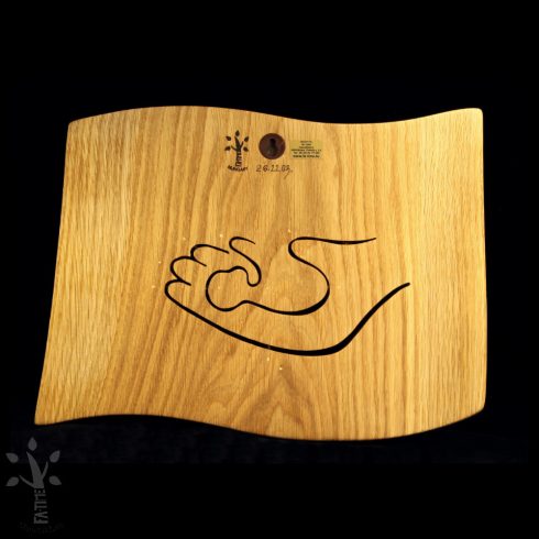 Tenyerembe írtalak (1203-25-007-AC-26-22-03)