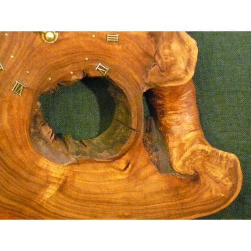 Falióra Japán akácból I. (13_052)