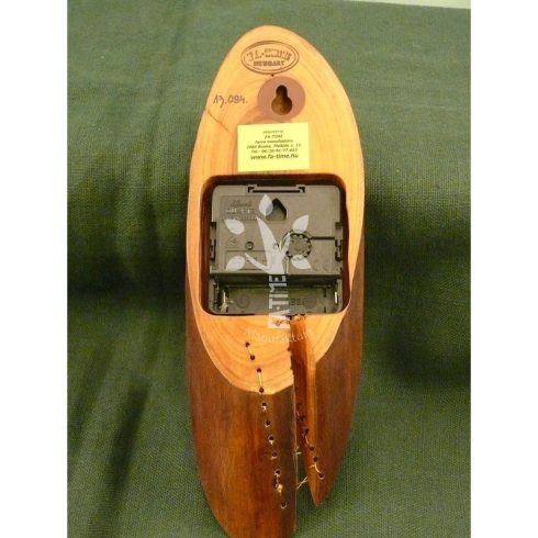 Falióra almafából, érdekes varrással a számlapján (13_094)