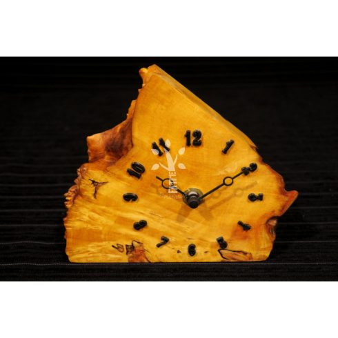 Juharfa órácska (16_198)