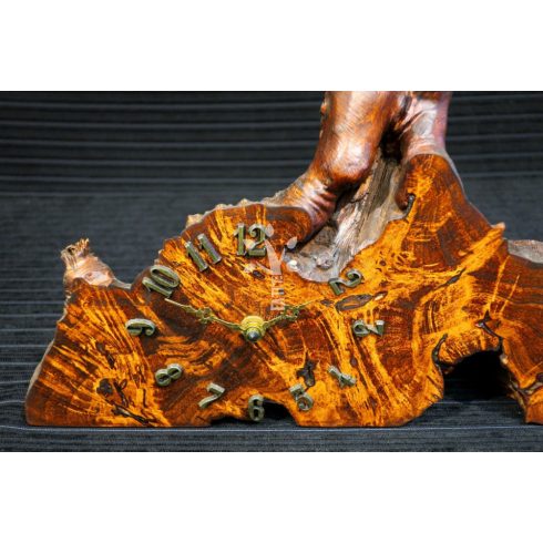 Pácolt juharfa óra (16_207)