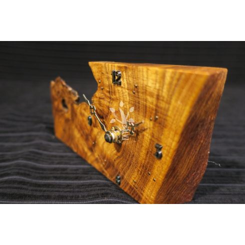 Asztali óra japánakácból (17_155)