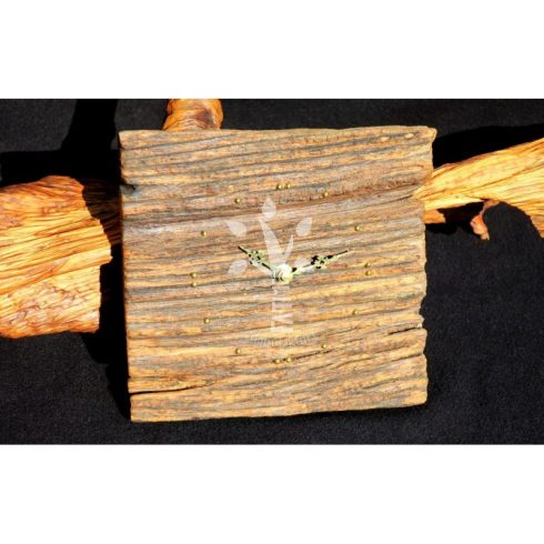 Rusztikus falióra öreg akácfából  (19_030)