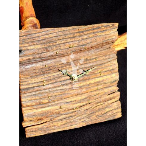 Rusztikus falióra öreg akácfából  (19_030)