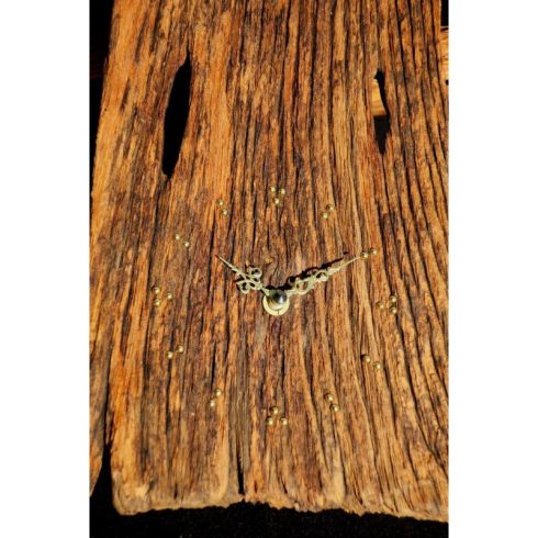 Rusztikus falióra öreg akácfából  (19_037)