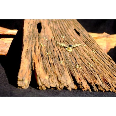 Rusztikus falióra öreg akácfából  (19_037)