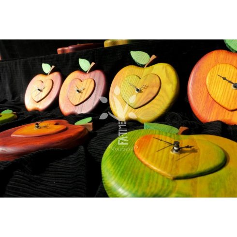 Zöld alma falióra  (Alma_19-008)