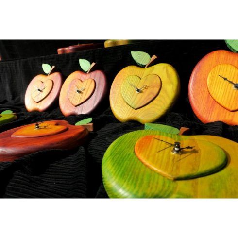 Szeretet alma falióra V. (Ap_19-013)