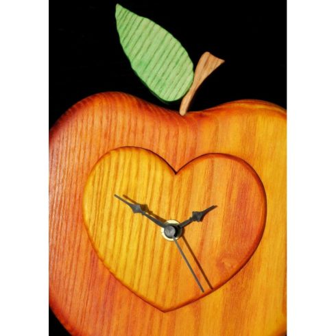 Szeretet alma falióra III. (Ap_19-014)