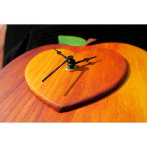 Szeretet alma falióra VI. (Ap_19-018)