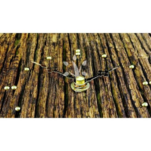 Rusztikus falióra öreg akácfából (BA_19-053)