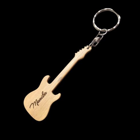 Basszusgitár formájú kulcstartó kulcskarikával