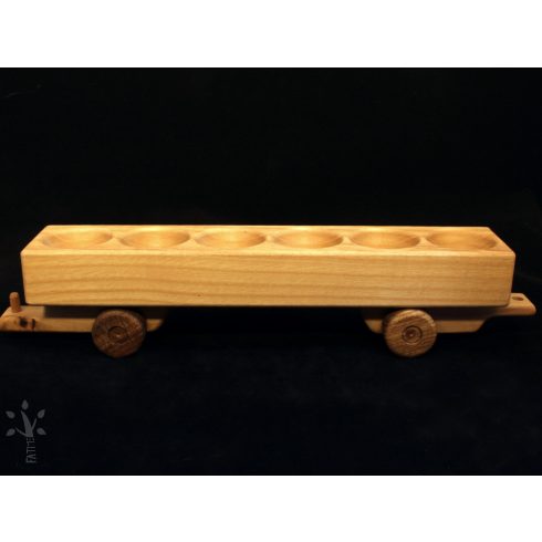 Pálinkás pótkocsi 6 férőhelyes, traktorhoz, mozdonyhoz