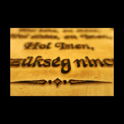 Engraved house blessing made of maple wood, wall-hanging decorative plaque/Maple wood house blessing – engraved wall decor, perfect gift for the home