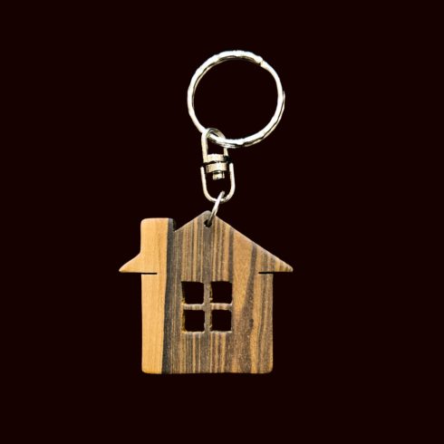 hazikó formájú kulcstartó fából