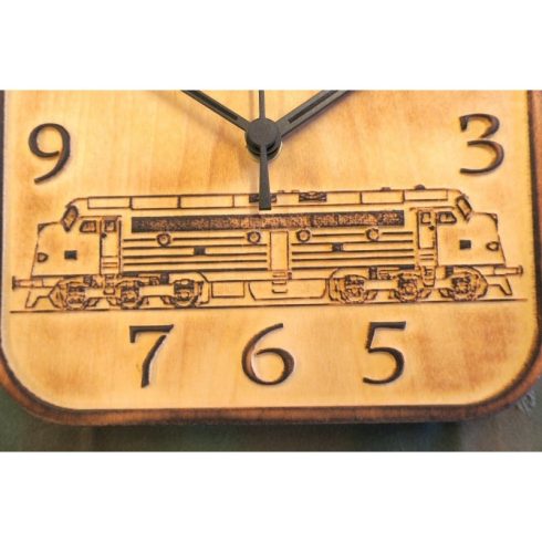 Nohab mozdonyos falióra (kicsi) (KN_1)