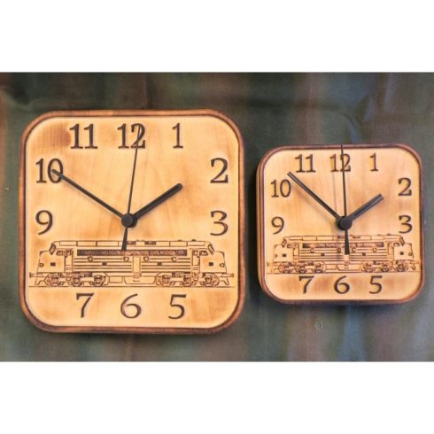 Nohab mozdonyos falióra (kicsi) (KN_1)