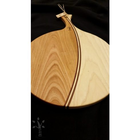 Kerek, nyeles vágódeszka (KVD-003)