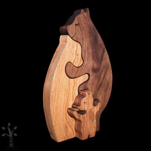 Wooden bear family with 1 cub – handcrafted gift with engraving option