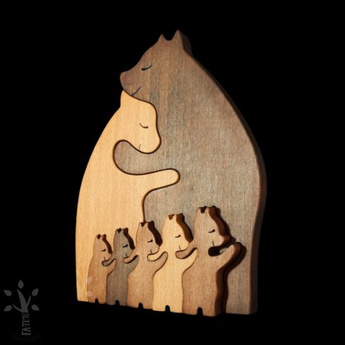 Bear Family with 5 baby bears