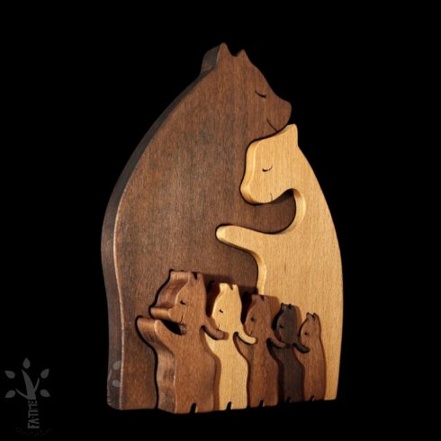 Bear Family with 5 baby bears