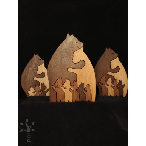 Bear Family with 5 baby bears