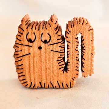 Zo-ZOO World Furry Cat Wooden Magnet – Scroll Saw Handmade Animal Figure