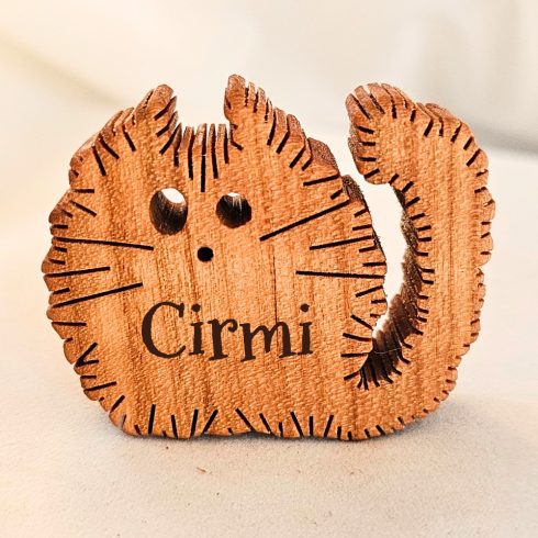 Zo-ZOO World Furry Cat Wooden Magnet – Scroll Saw Handmade Animal Figure