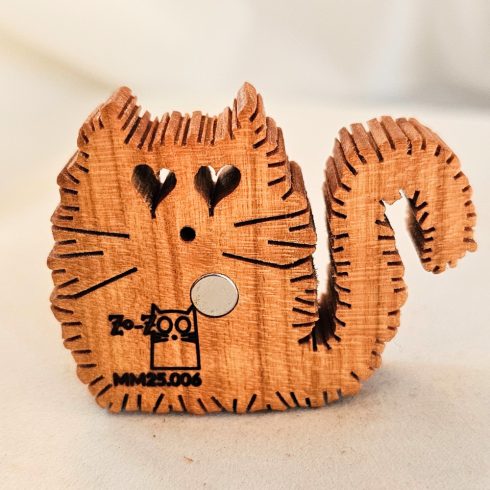 Zo-ZOO World Furry Cat Wooden Magnet – Scroll Saw Handmade Animal Figure
