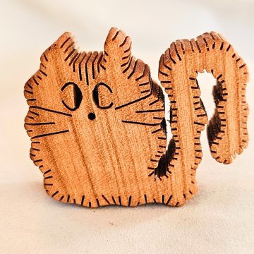 Zo-ZOO World Furry Cat Wooden Magnet – Scroll Saw Handmade Animal Figure