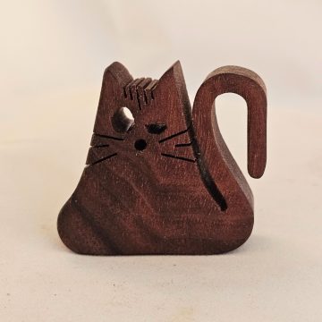 Zo-ZOO World  Cat Wooden Magnet – Scroll Saw Handmade Animal Figure