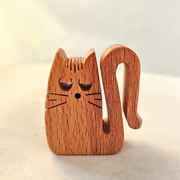 Zo-ZOO World  Cat Wooden Magnet – Scroll Saw Handmade Animal Figure