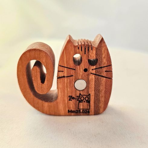 Zo-ZOO World  Cat Wooden Magnet – Scroll Saw Handmade Animal Figure