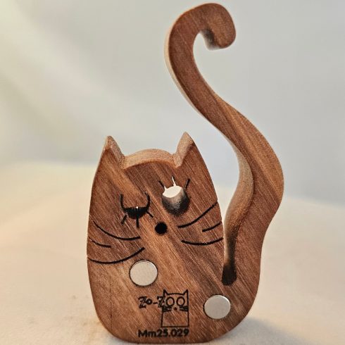Zo-ZOO World  Cat Wooden Magnet – Scroll Saw Handmade Animal Figure