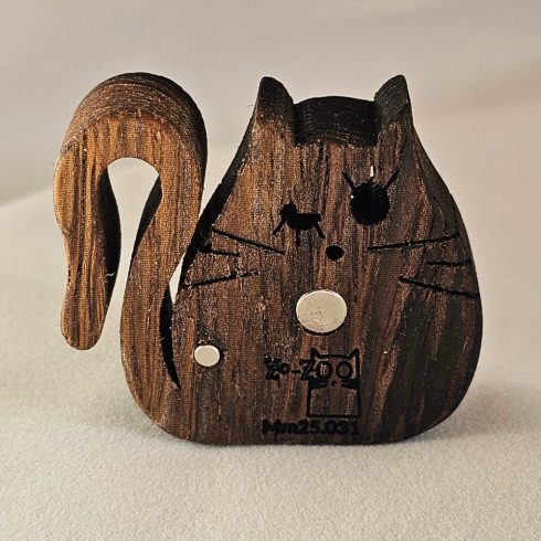 Zo-ZOO World  Cat Wooden Magnet – Scroll Saw Handmade Animal Figure