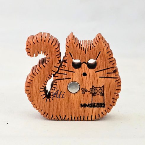 Zo-ZOO World  Cat Wooden Magnet – Scroll Saw Handmade Animal Figure