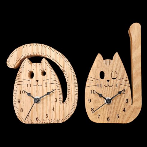 Cat-shaped wooden wall clock – unique wooden cat decor/Cat-shaped wooden wall clock made of beech wood, table and wall mounted