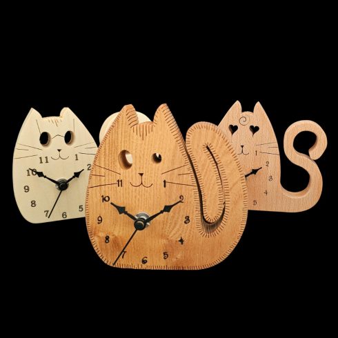 Cat-shaped wooden wall clock – unique wooden cat decor/Cat-shaped wooden wall clock made of beech wood, table and wall mounted