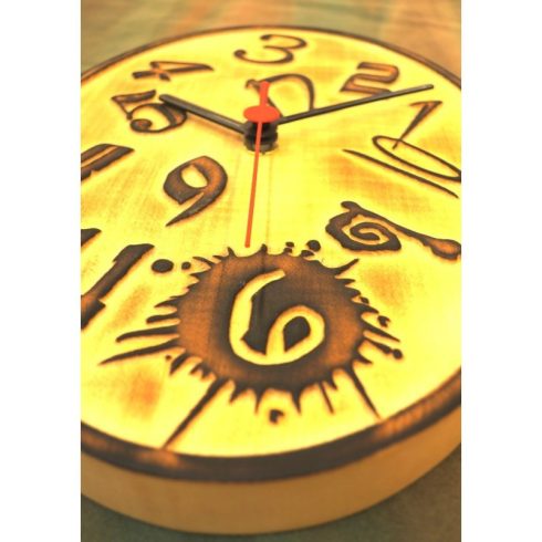 Bolondóra (visszafelé járó szerkezettel) gravírozott (Ov_18_048)