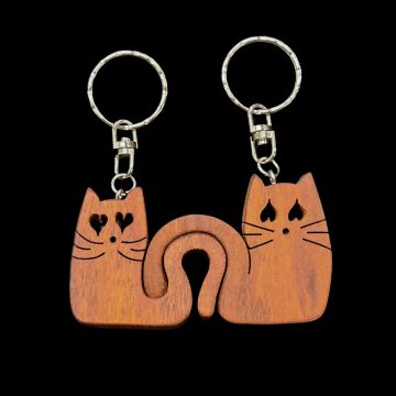 Interlocking Couple Heart Keychain – Custom Engraved