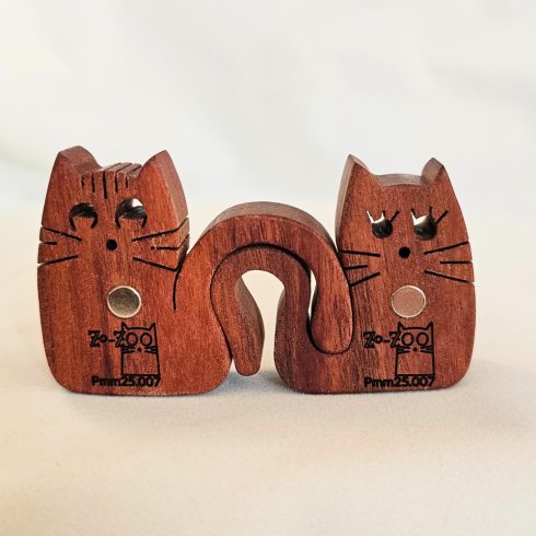 Zo-ZOO World  kitten couple  Wooden Magnet – Scroll Saw Handmade Animal Figure