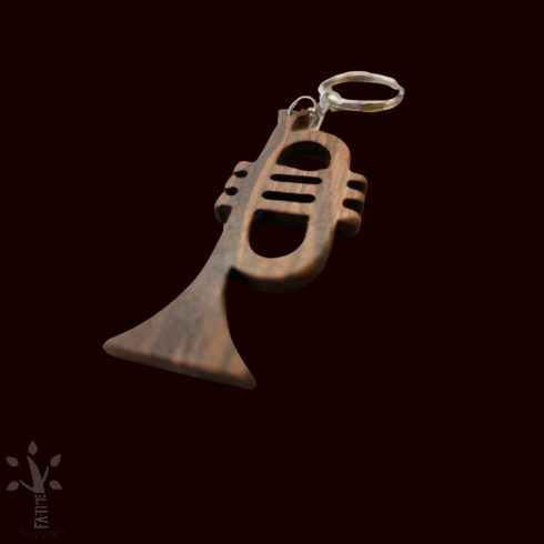 Trombita kulcstartó