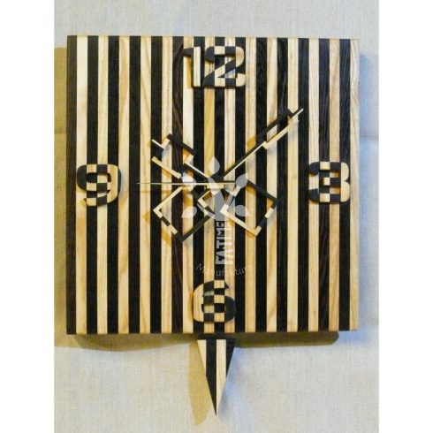 Csíkos óra-Az óra (T_J_15_11_13)