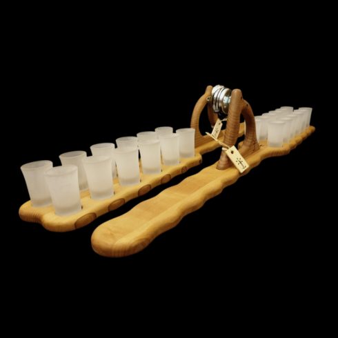 Kézműves fából készült gravírozható pálinkakínáló csengővel és poharakkal, elegáns kialakítással